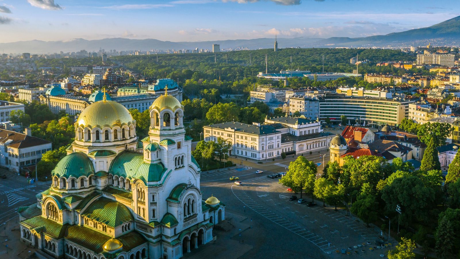 Столица болгарии. София Болгария. София столица Болгарии достопримечательности. София Болгария достопримечательности. Современная София Болгария.